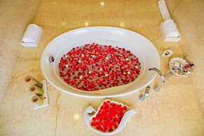 The Lalit Laxmi Vilas Palace