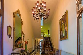 The Lalit Laxmi Vilas Palace