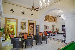 The Lalit Laxmi Vilas Palace