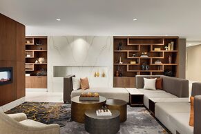 Crowne Plaza Toronto Airport by IHG