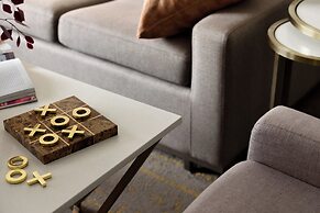 Crowne Plaza Toronto Airport by IHG