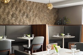 Crowne Plaza Toronto Airport by IHG