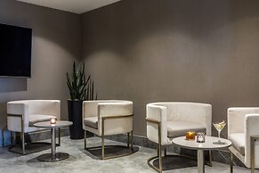 Crowne Plaza Toronto Airport by IHG