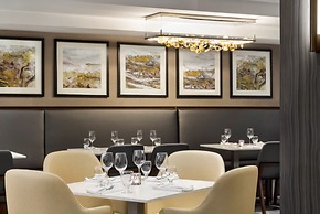 Crowne Plaza Toronto Airport by IHG