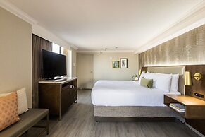 Crowne Plaza Toronto Airport by IHG