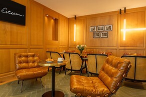 Hotel Esteem Tour Eiffel