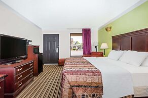 Days Inn by Wyndham Oneonta AL