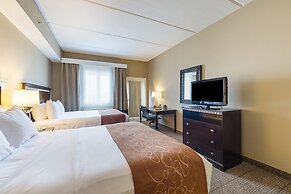 Comfort Suites Beachside