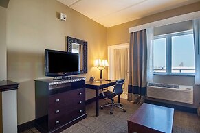 Comfort Suites Beachside