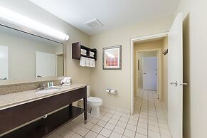Comfort Suites Beachside