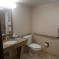 Holiday Inn Express Grove City by IHG