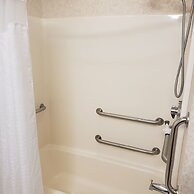 Holiday Inn Express Grove City by IHG