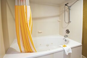 La Quinta Inn & Suites by Wyndham Hot Springs