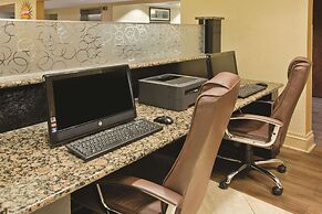 La Quinta Inn & Suites by Wyndham Hot Springs