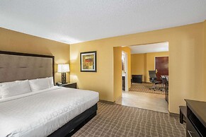 La Quinta Inn & Suites by Wyndham Hot Springs