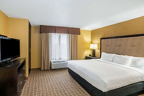 La Quinta Inn & Suites by Wyndham Hot Springs