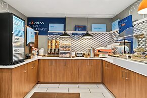 Holiday Inn Express & Suites Marion by IHG