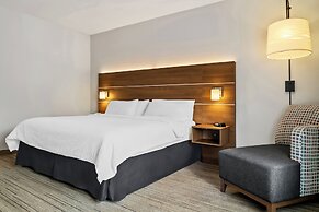 Holiday Inn Express & Suites Marion by IHG