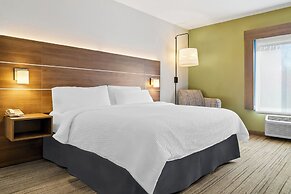 Holiday Inn Express & Suites Marion by IHG