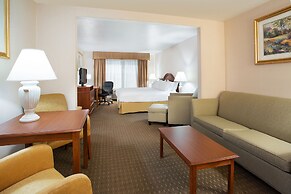 Holiday Inn Express & Suites Marion by IHG