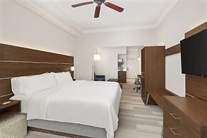 Holiday Inn Express & Suites Byron by IHG