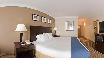 Holiday Inn Express & Suites Byron by IHG