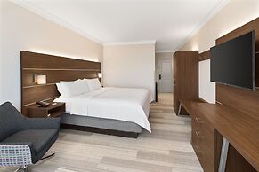 Holiday Inn Express & Suites Byron by IHG