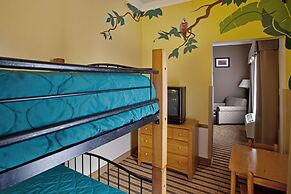 Holiday Inn Express & Suites Byron by IHG