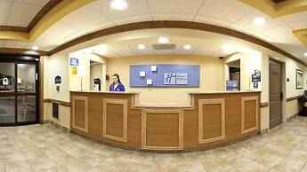 Holiday Inn Express & Suites Byron by IHG