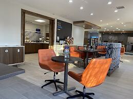 Holiday Inn Express Hotel & Suites Plymouth, an IHG Hotel