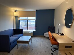 Holiday Inn Express Hotel & Suites Plymouth by IHG