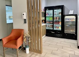 Holiday Inn Express Hotel & Suites Plymouth by IHG