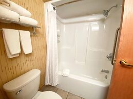 Holiday Inn Express Hotel & Suites Plymouth by IHG