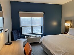 Holiday Inn Express Hotel & Suites Plymouth by IHG