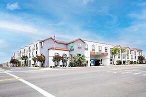 Holiday Inn Express Hotel & Suites Hermosa Beach, an IHG Hotel