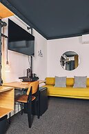 Zoom Hotel