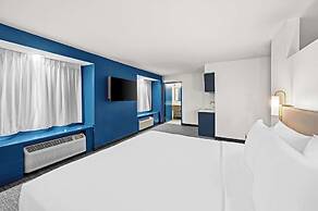 Spark by Hilton Sterling Dulles Airport