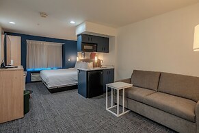 Spark by Hilton Sterling Dulles Airport
