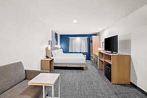 Spark by Hilton Sterling Dulles Airport