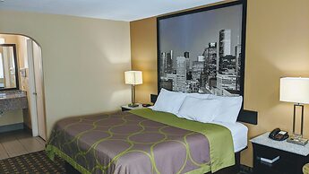 Super 8 by Wyndham Houston/Willowbrook/Hwy 249