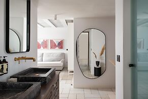 Porto Mykonos Hotel