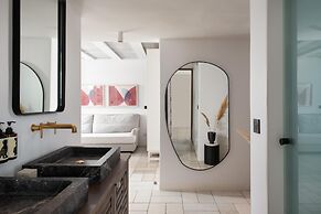 Porto Mykonos Hotel