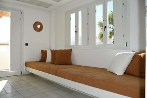 Porto Mykonos Hotel