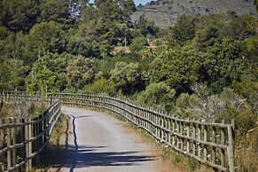 Pula Suites Boutique Resort