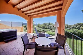 Pula Suites Boutique Resort