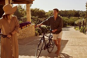 Pula Suites Boutique Resort