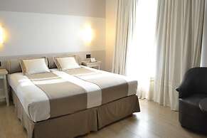 Loi Suites Recoleta Hotel