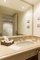 Loi Suites Recoleta Hotel