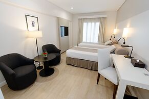 Loi Suites Recoleta Hotel