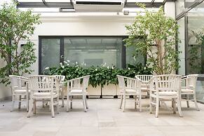 Loi Suites Recoleta Hotel